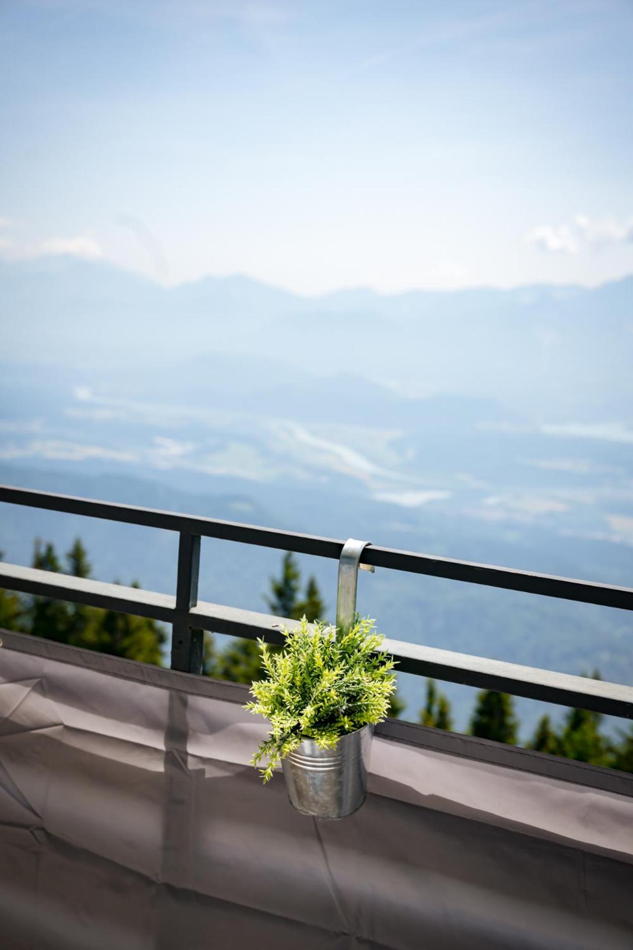 Mooki Mountain & Pool Gerlitzen Apartment Kanzelhohe 외부 사진